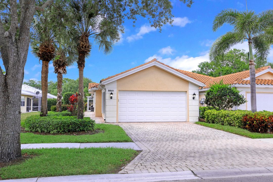 5641 Eleuthera Way, Naples, FL 34119