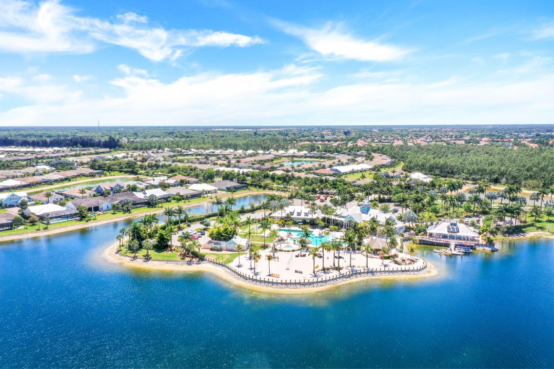 14844 Dockside Ln, Naples, FL 34114