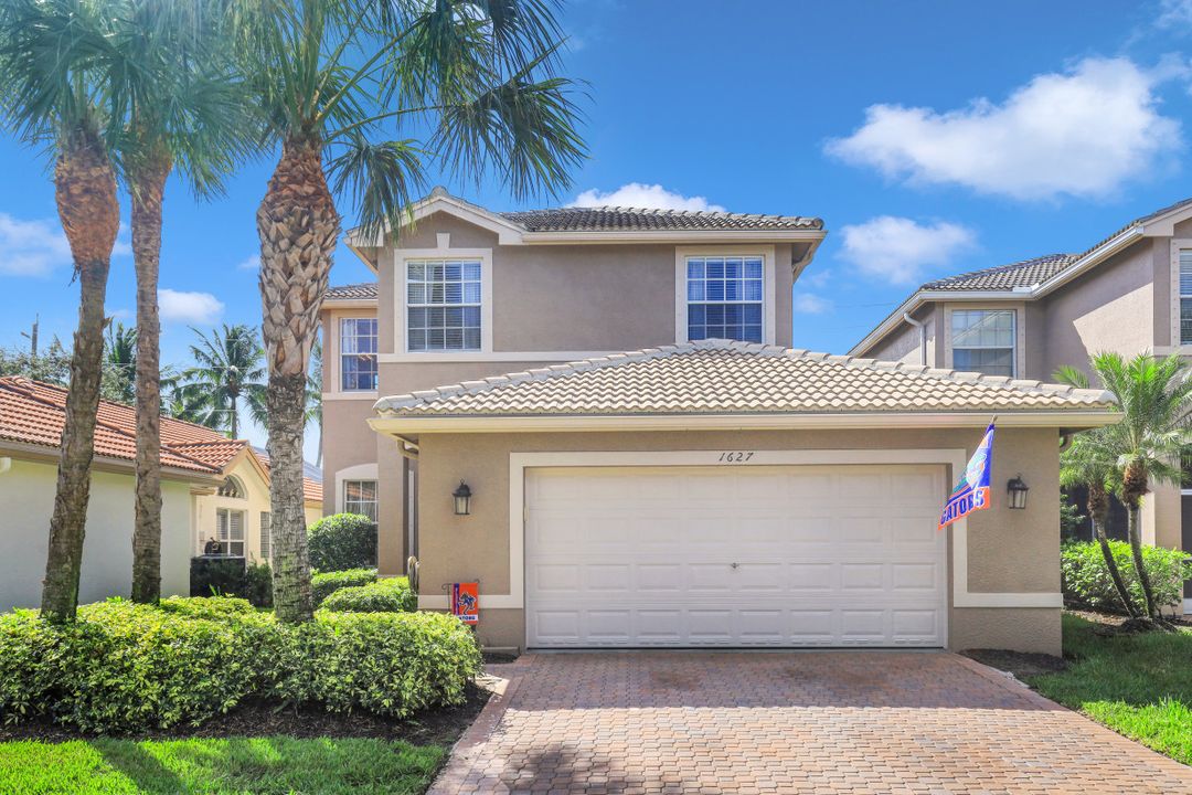 1627 Triangle Palm Terrace, Naples, FL 34119