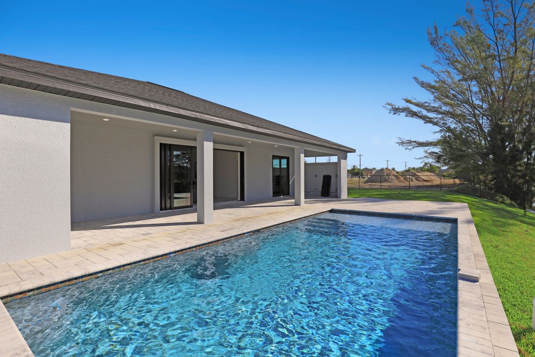 1524 SW 28th St, Cape Coral, FL 33914