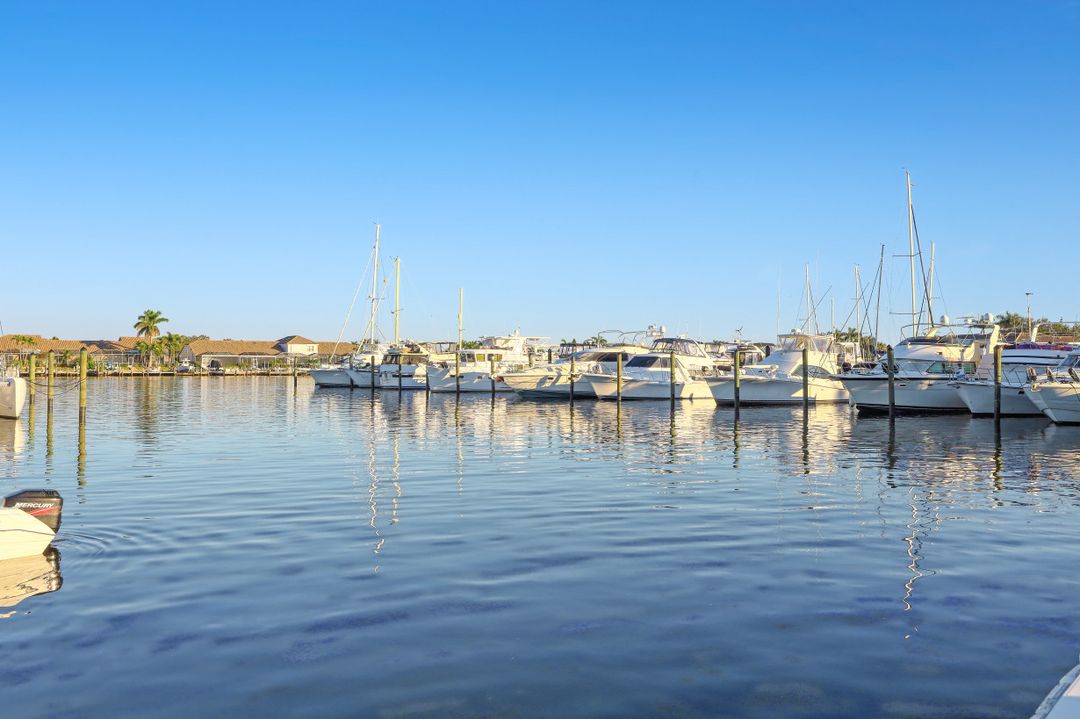 370 Stella Maris Dr N #2503, Naples, FL 34114