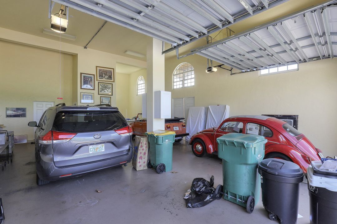 1827 Dogwood Dr, Marco Island, FL 34145