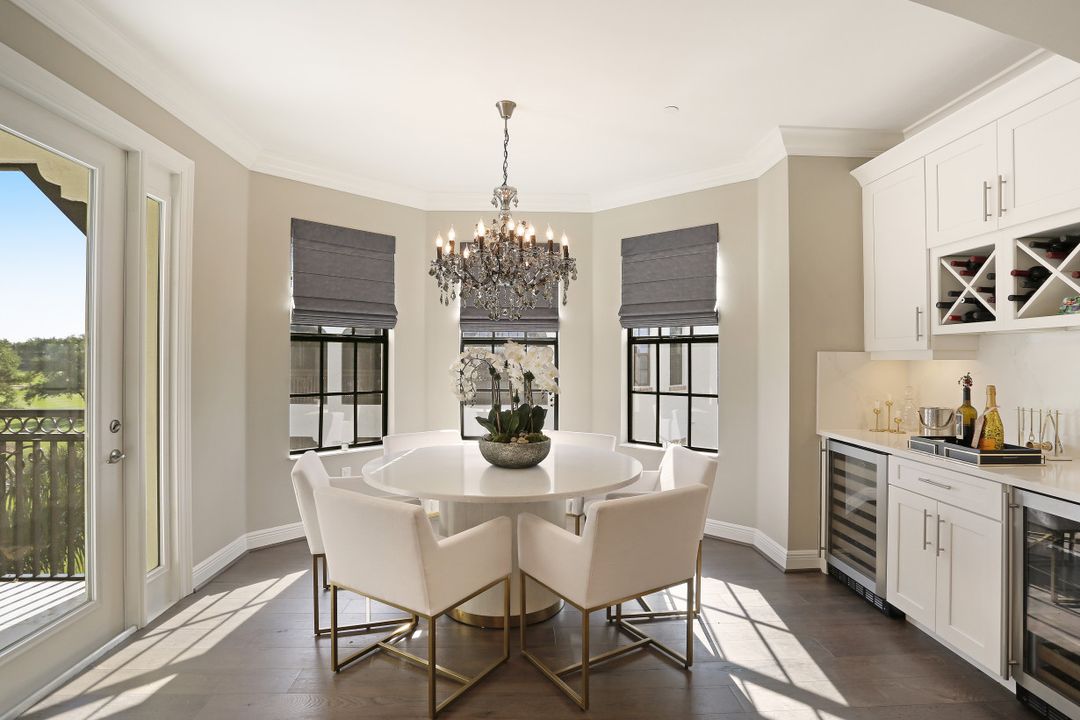 16379 Viansa Way, Naples, FL 34110