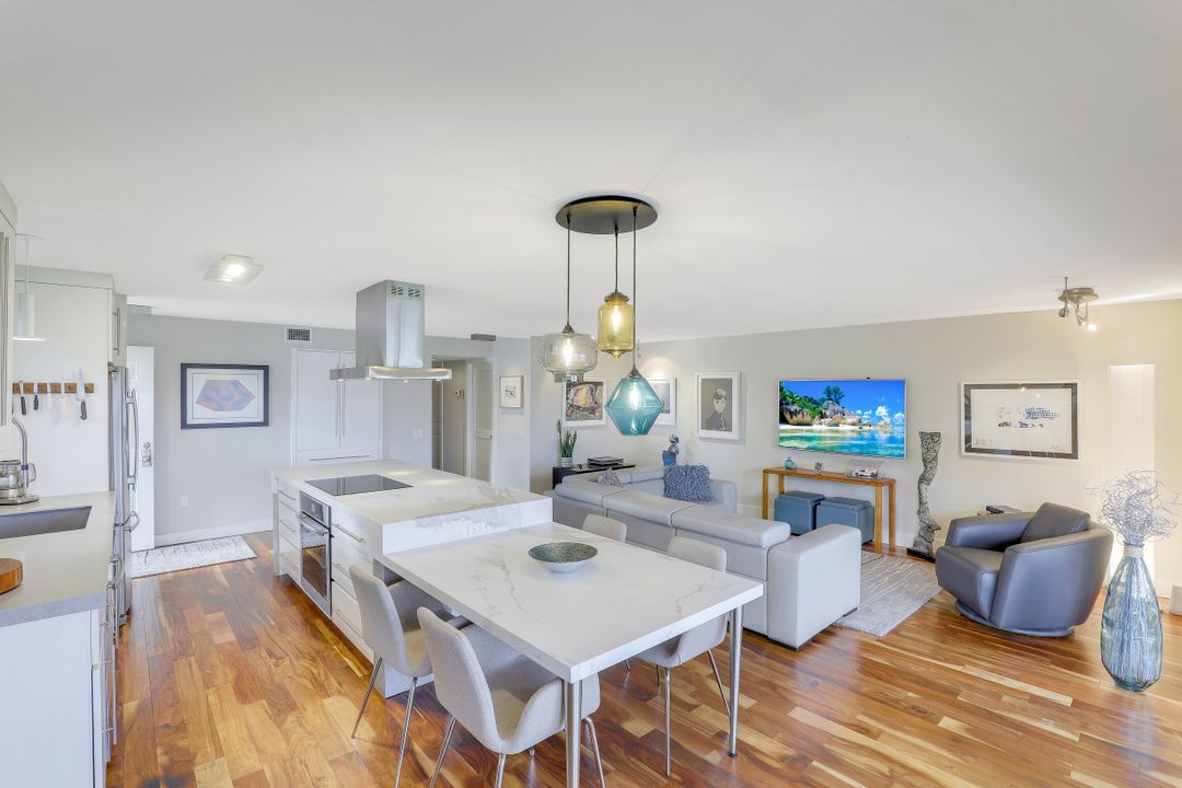 3300 Gulf Shore Blvd N #103, Naples, FL 34103