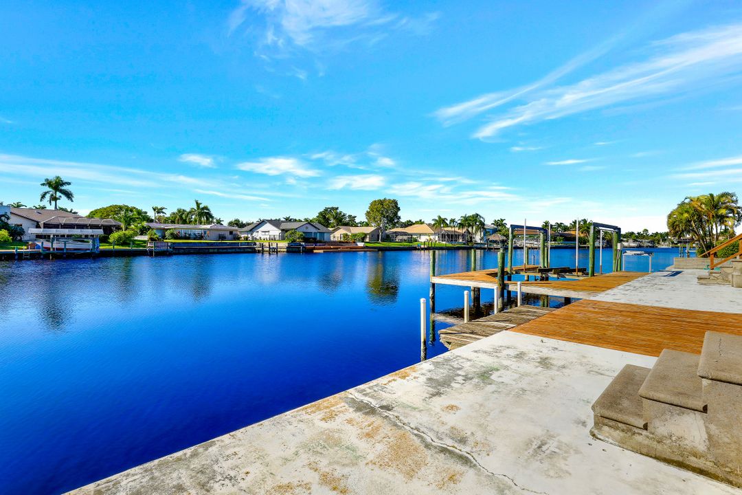 5386 Del Monte Ct, Cape Coral, FL 33904