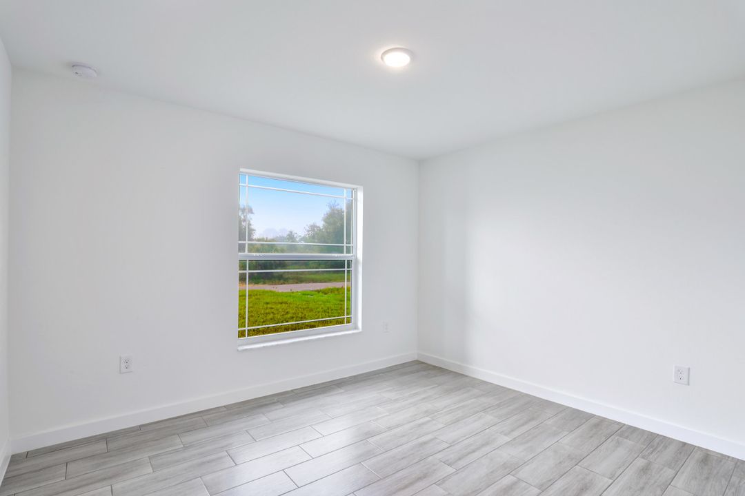 2506 50th St SW, Lehigh Acres, FL 33976