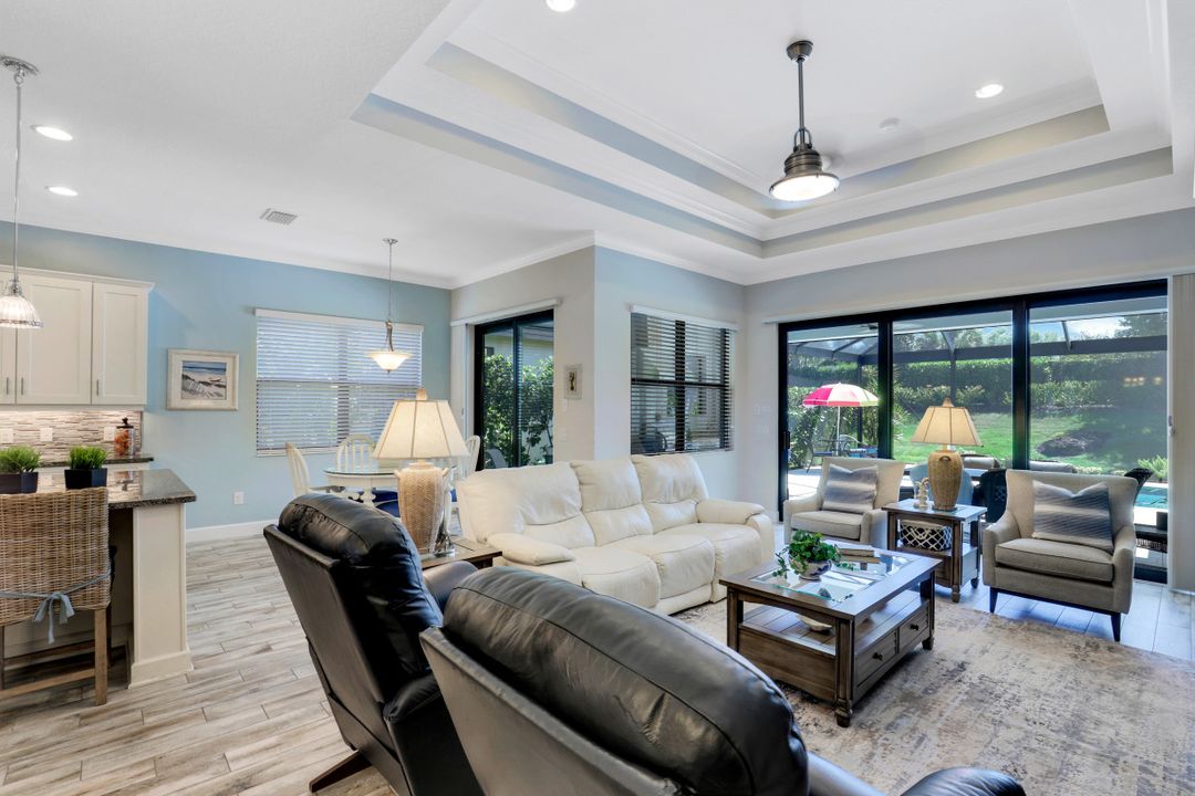 9073 Isla Bella Cir, Bonita Springs, FL 34135