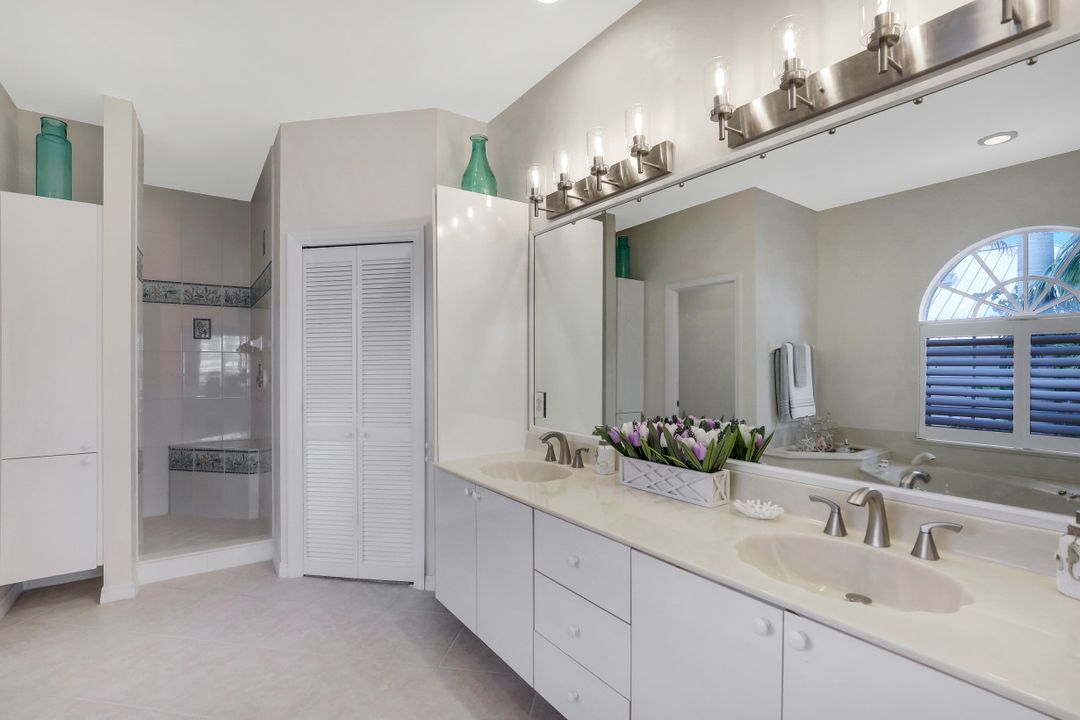 450 Spinnaker Dr, Marco Island, FL 34145