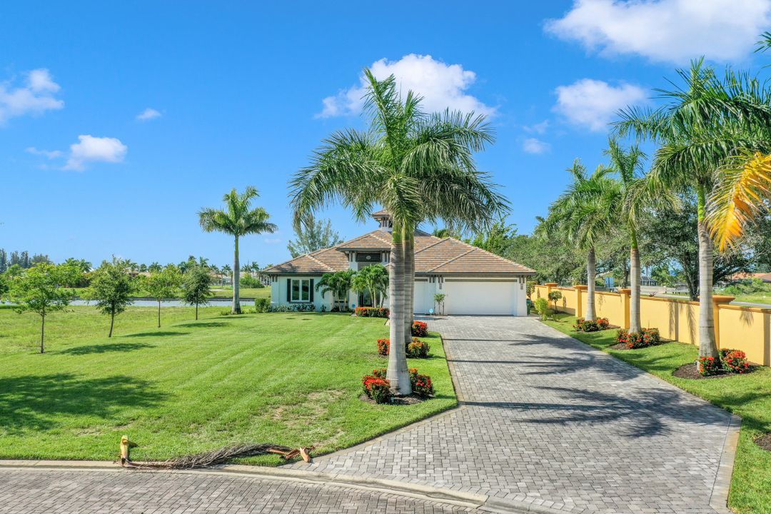 921 W Cape Estates Cir, Cape Coral, FL 33993