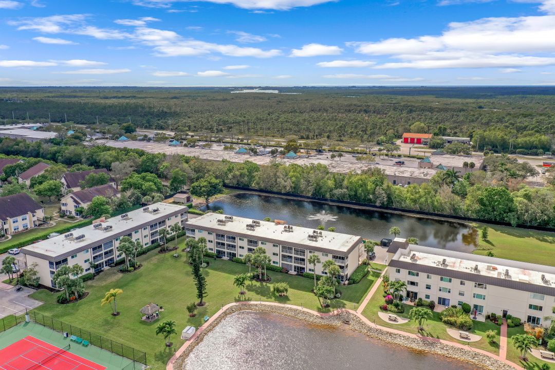 1004 Manatee Rd, Naples, FL 34114