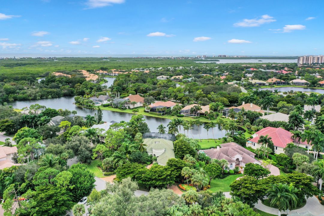 27280 Oak Knoll Dr, Bonita Springs, FL 34134