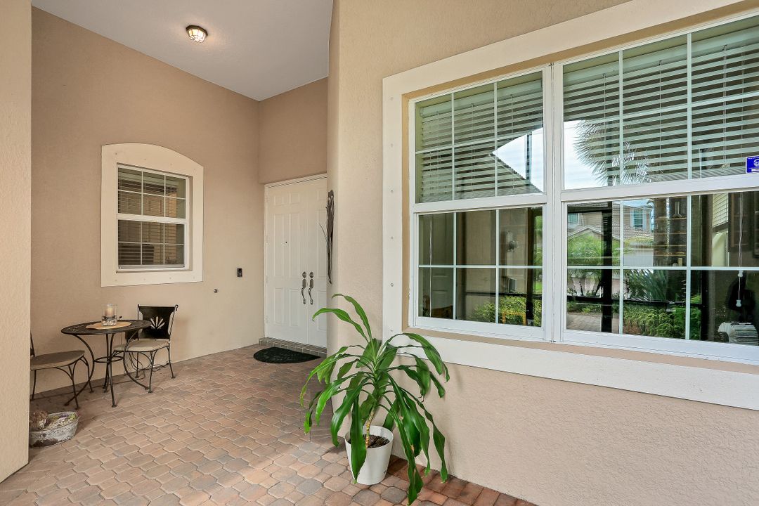 11222 Yellow Poplar Dr, Fort Myers, FL 33913