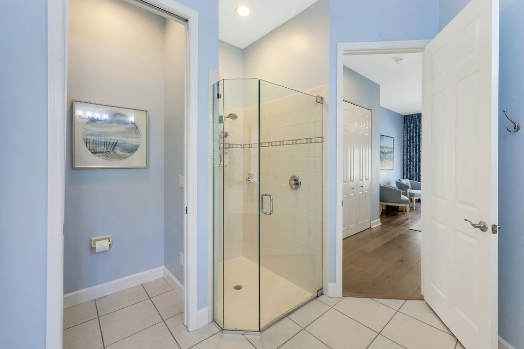 6117 Highwood Park Ln, Naples, FL 34110