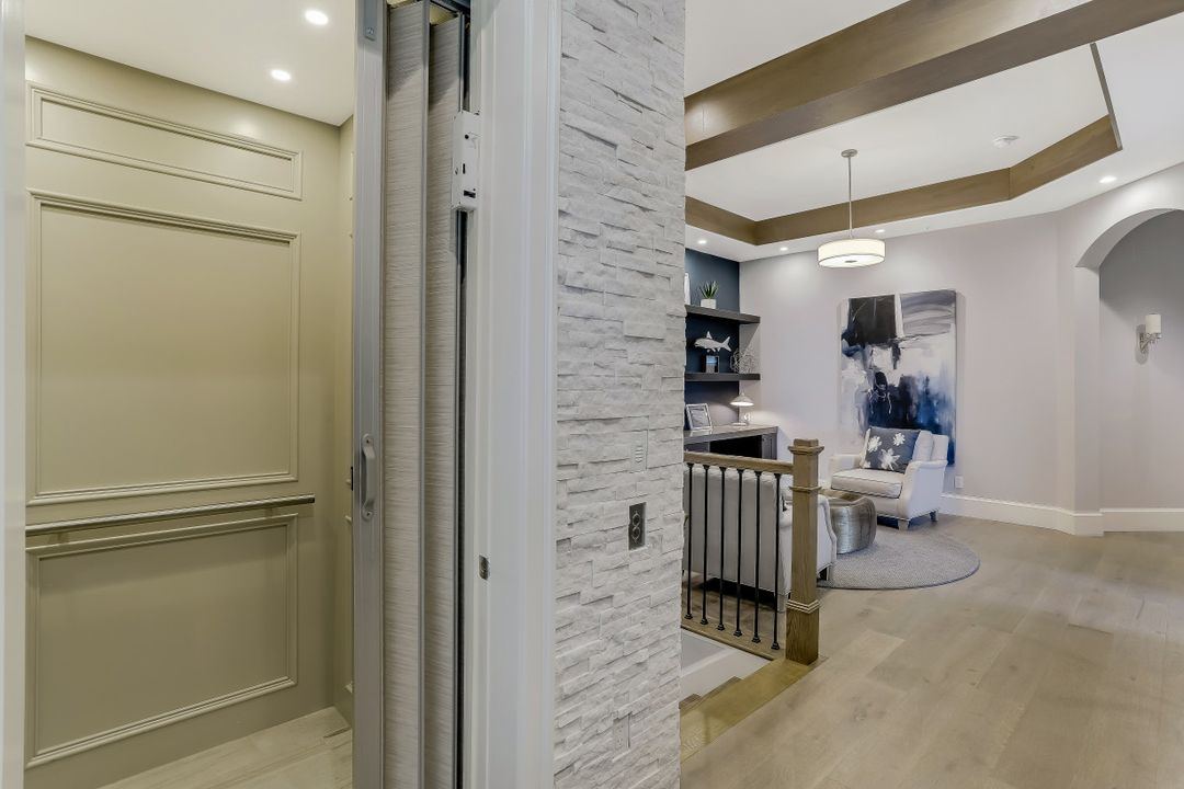 16394 Corsica Way #1-202, Naples, FL 34110