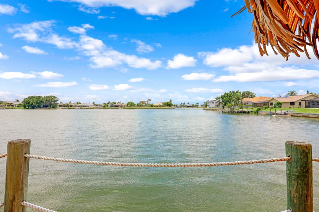 1014 Hancock Bridge Pkwy, Cape Coral, FL 33990