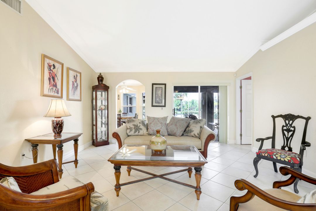 415 SE 17th St, Cape Coral, FL 33990