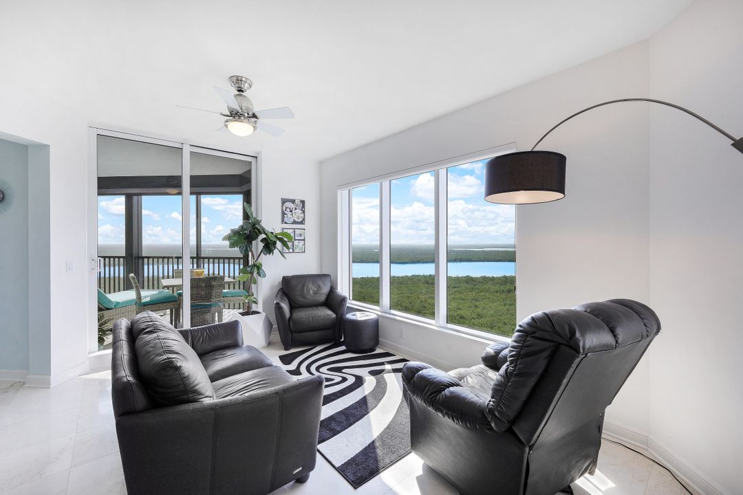 1060 Borghese Ln #1406, Naples, FL 34114
