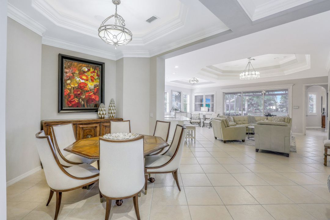 10801 Longshore Way E, Naples, FL 34119