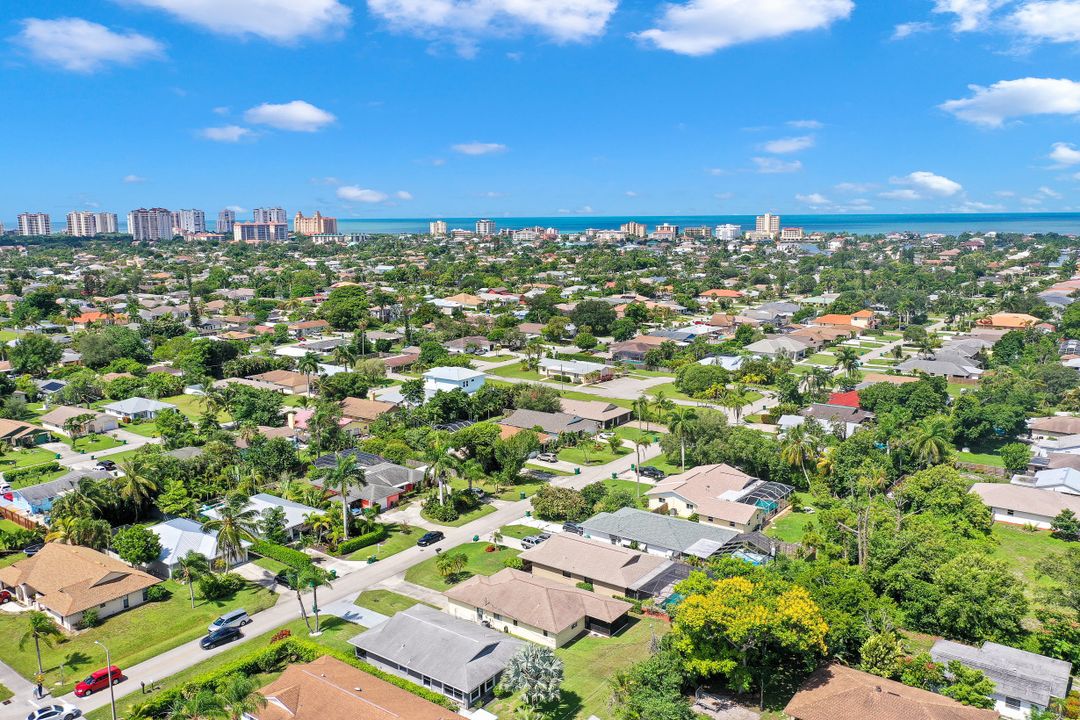 691 104th Ave N, Naples, FL 34108