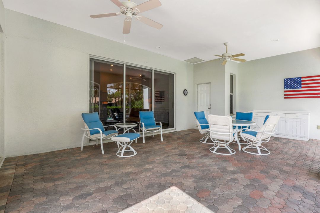 12811 Silverthorn Ct, Bonita Springs, FL 34135