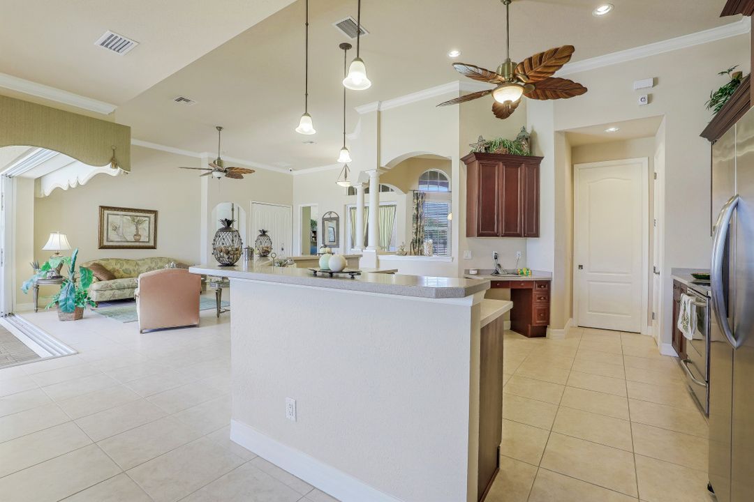 4141 SW 10th Ave, Cape Coral, FL 33914