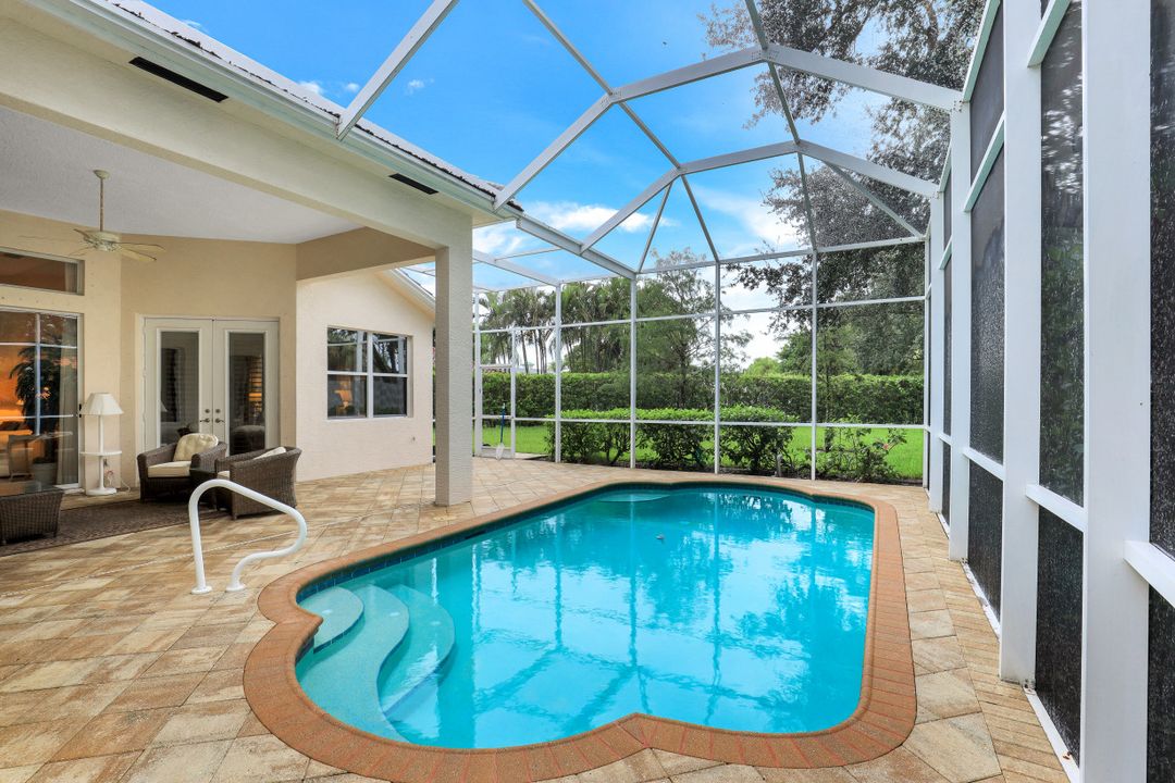 1514 Serenity Cir, Naples, FL 34110