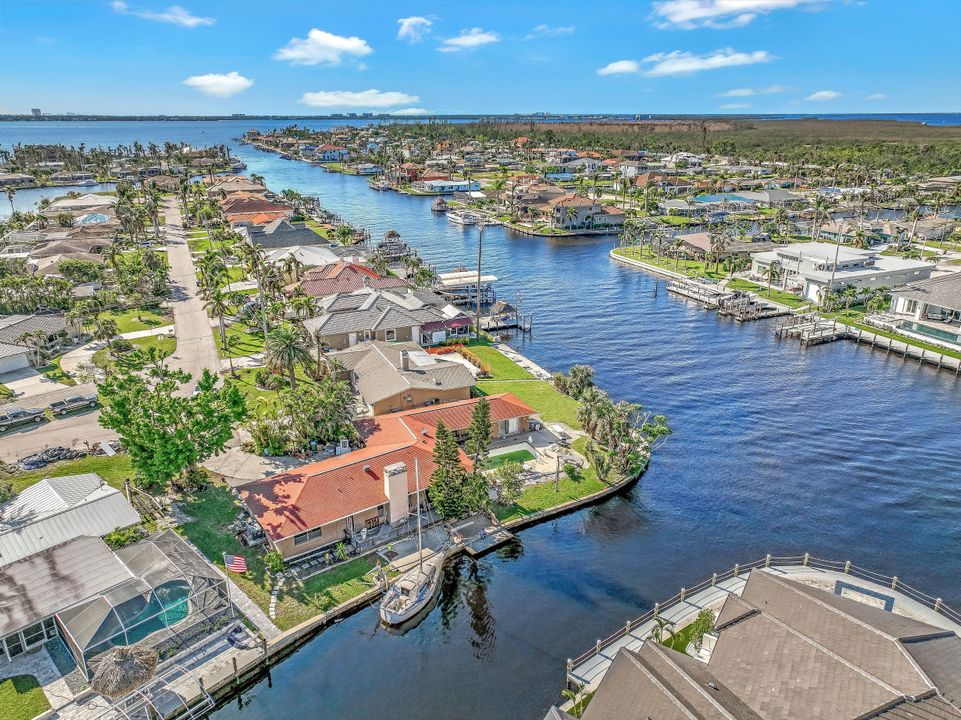 101 El Dorado Pkwy E, Cape Coral, FL 33904