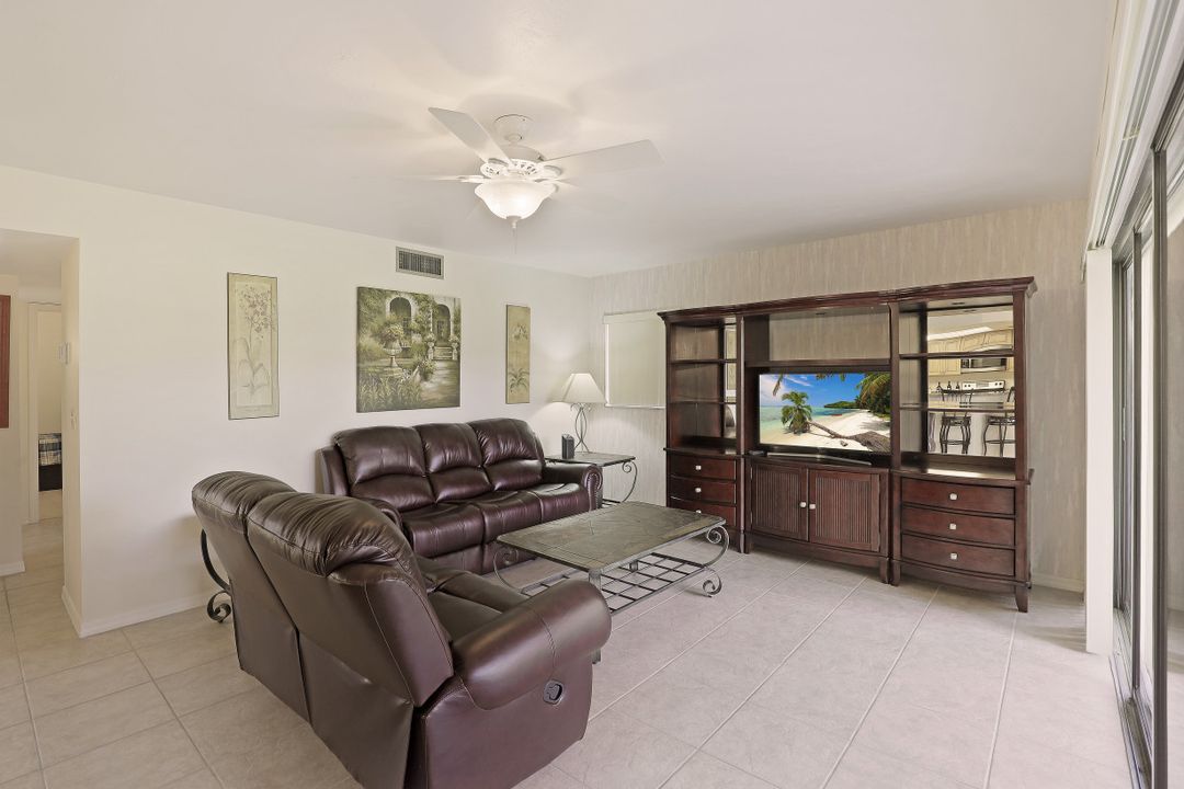 571 Beachwalk Cir #104, Naples, FL 34108