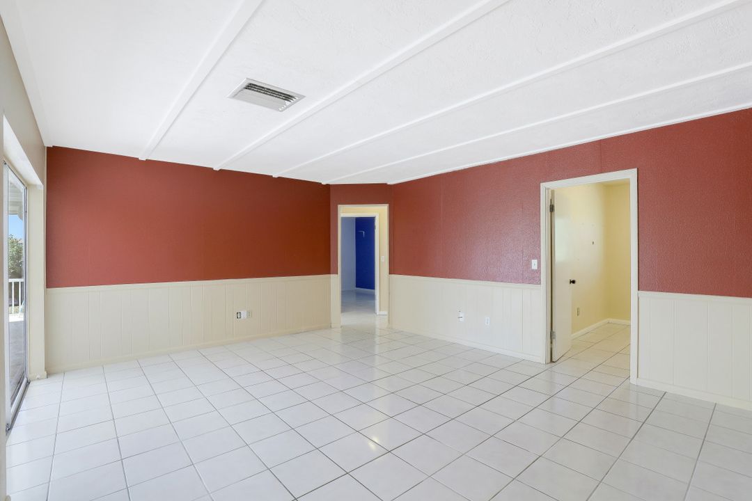 418 Yellowbird St, Marco Island, FL 34145