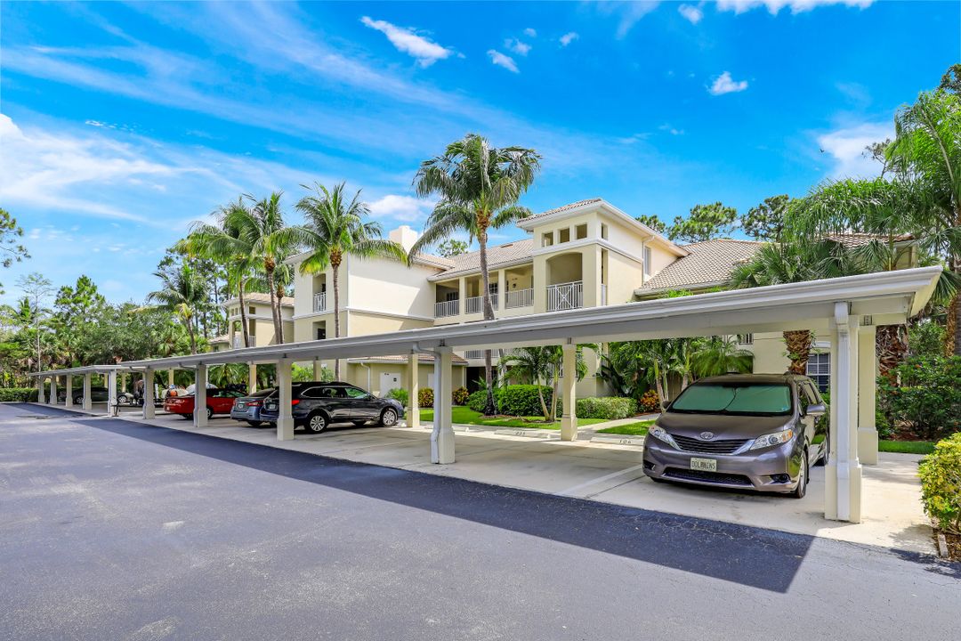 1886 Tarpon Bay Dr S #304, Naples, FL 34119