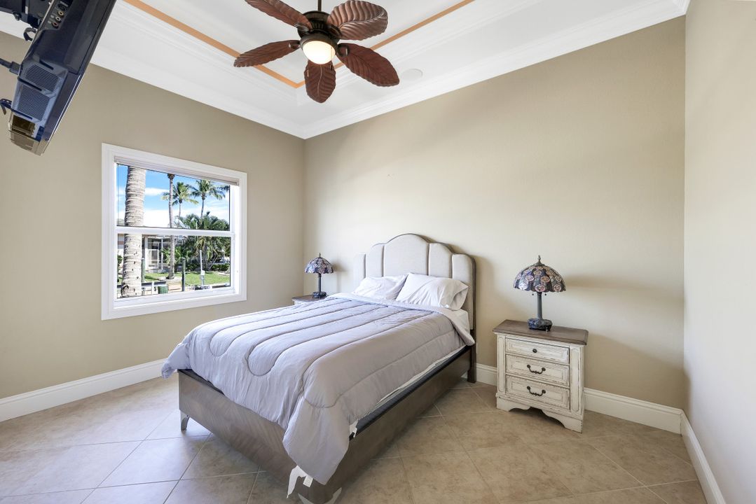 5343 SW 10th Ave, Cape Coral, FL 33914