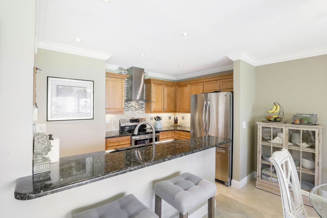 633 Seaview Ct #M-4, Marco Island, FL 34145