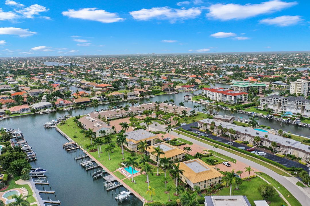 900 Panama Ct #4 , Marco Island, FL 34145