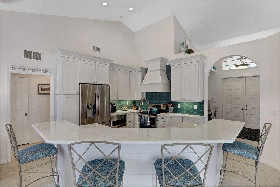 835 Saturn Ct, Marco Island, FL 34145