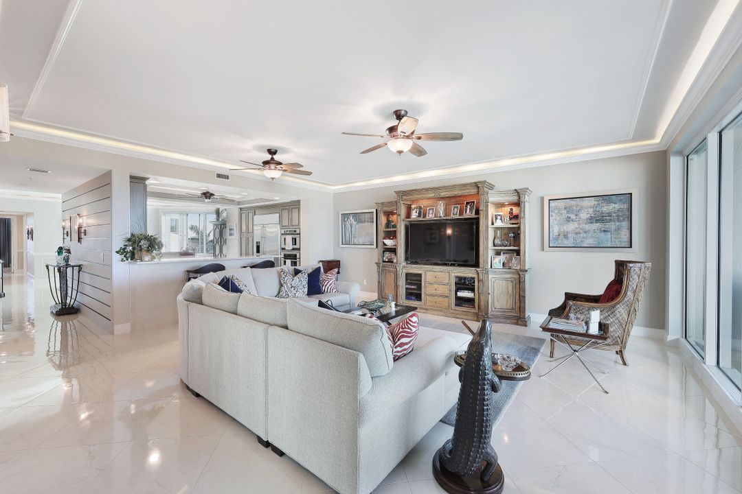 275 Indies Way #505, Naples, FL 34110