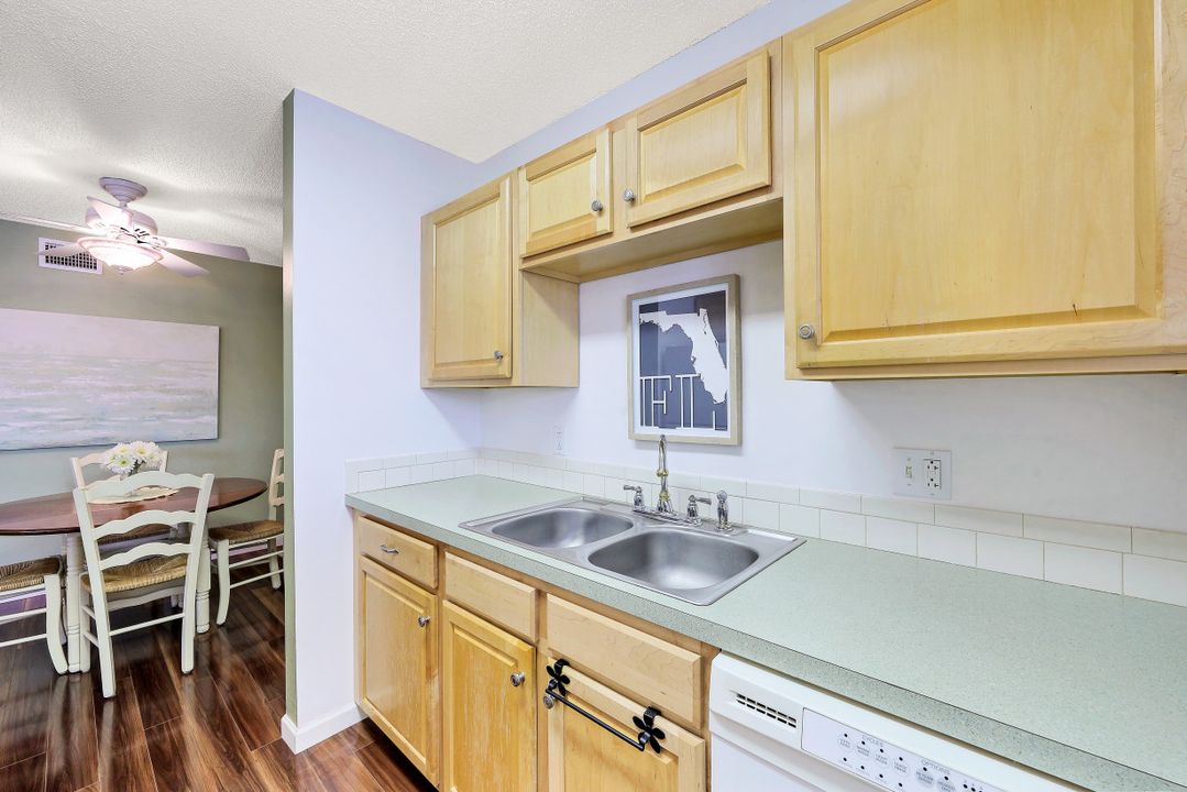 766 Central Ave #319, Naples, FL 34102