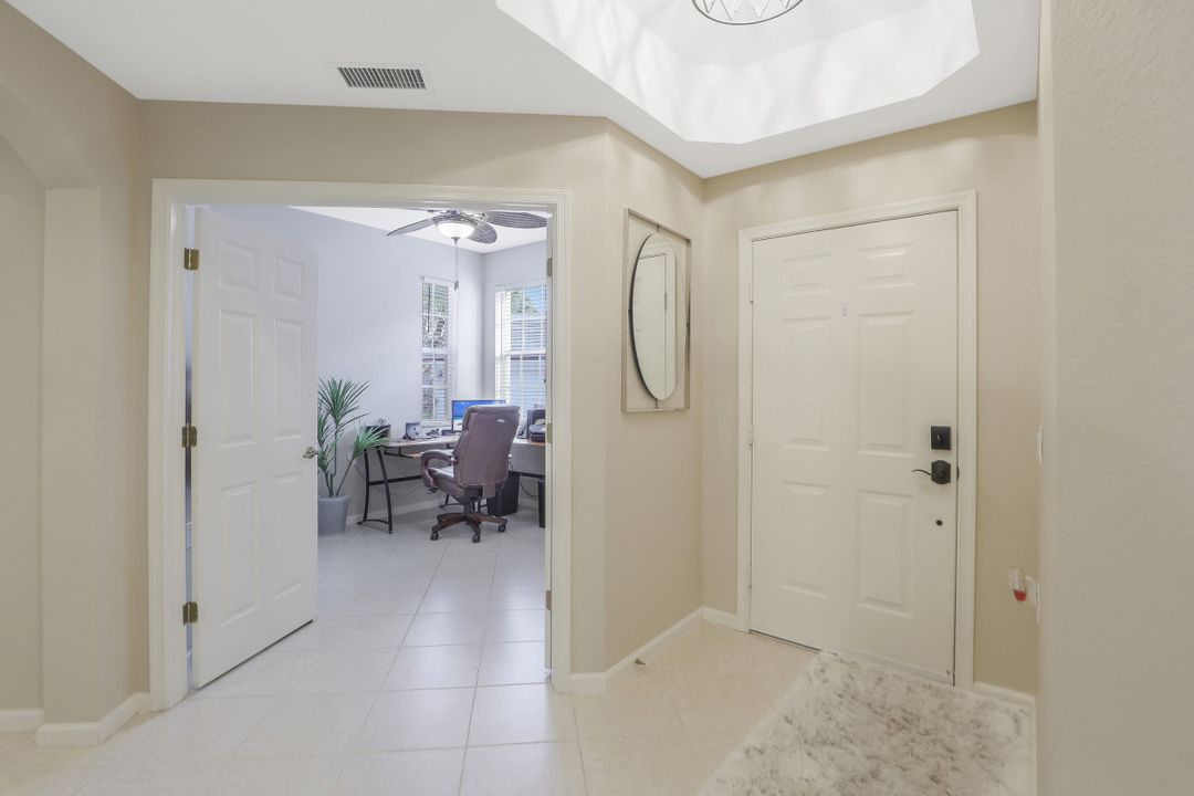 10040 Valiant Ct #101, Fort Myers, FL 33913