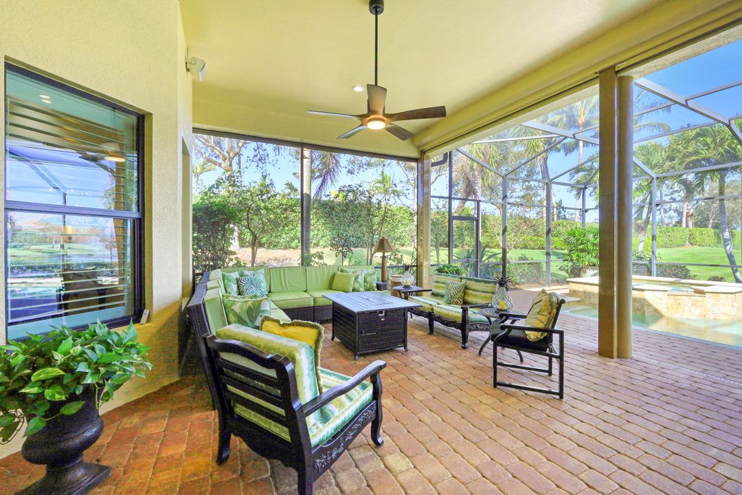 6287 Serano Way, Naples, FL 34113