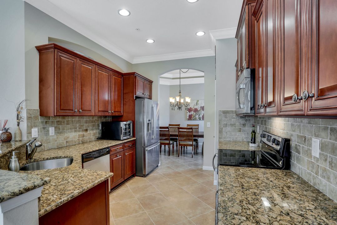 9508 Ironstone Terrace #201, Naples, FL 34120