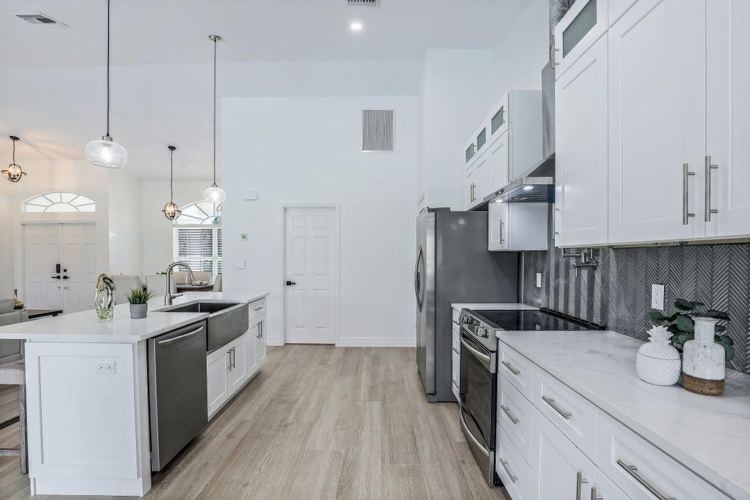 11602 Royal Tee Cir, Cape Coral, FL 33991