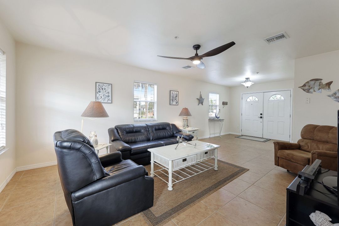 4733 Spring Creek Dr, Bonita Springs, FL 34134