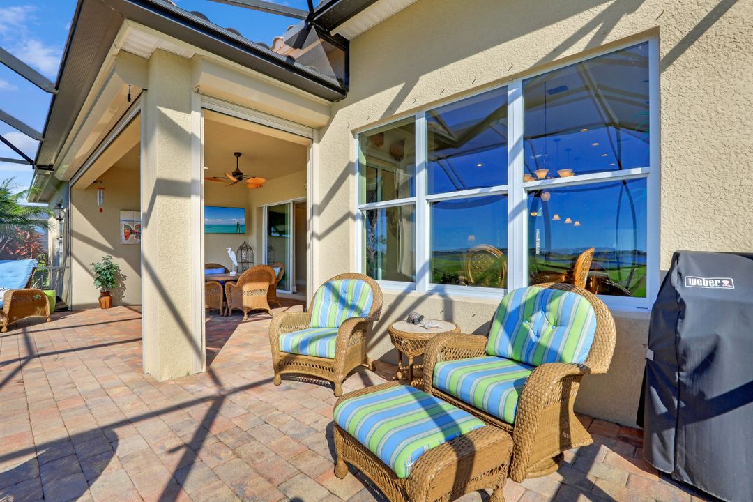 9005 Quarry Dr, Naples, FL 34120