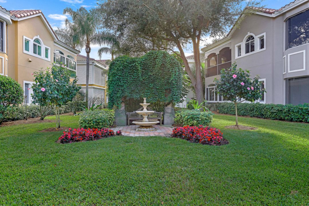 630 Via Mezner #1001, Naples, FL 34108