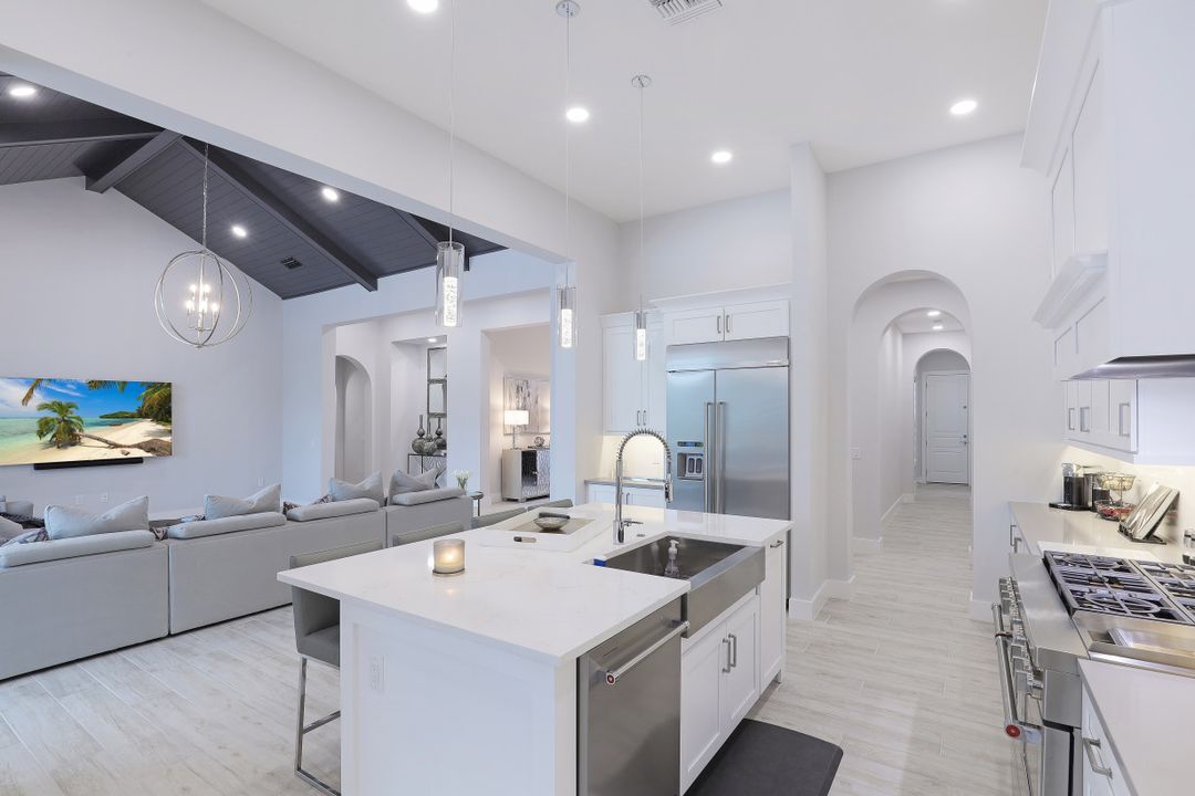 3228 Tavolara Ln, Naples, FL 34114