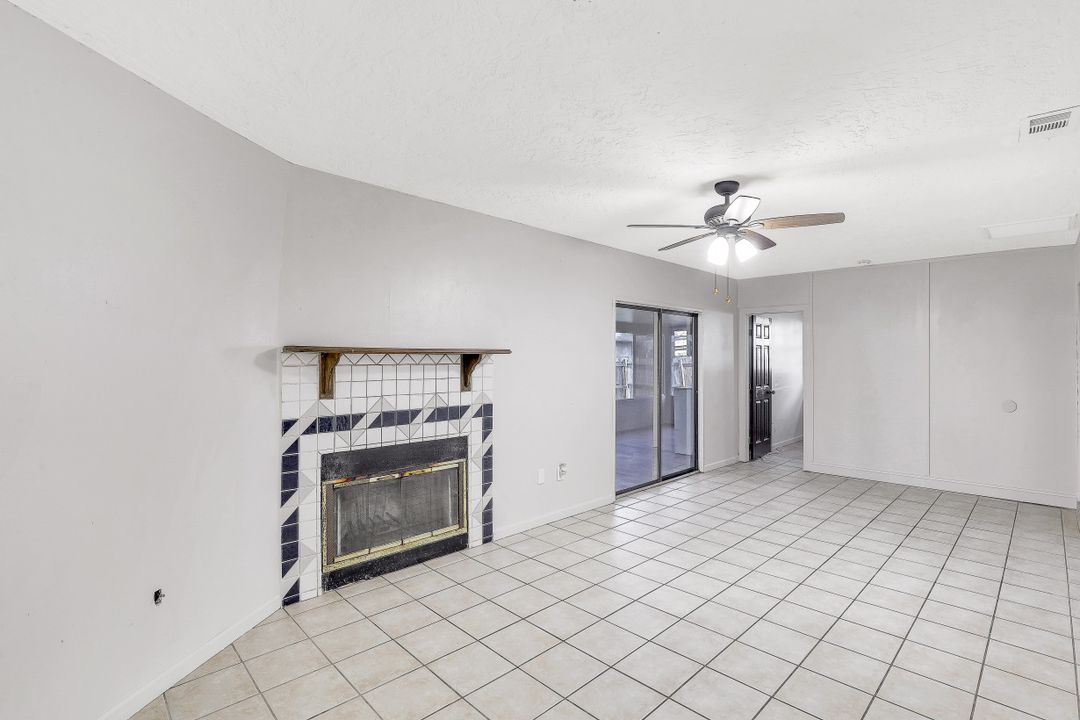 18336 Hawthorne Rd, Fort Myers, FL 33967