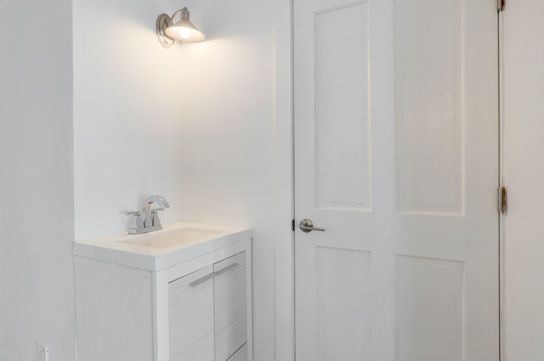 778 100th Ave N, Naples, FL 34108