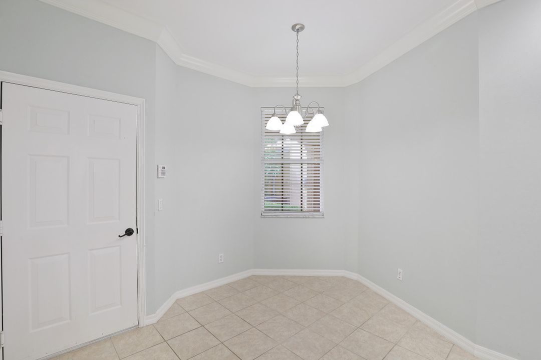 9723 Heatherstone Lake Ct, Estero, FL 33928