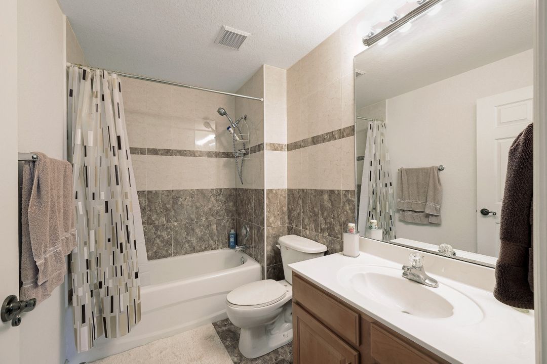 12515 McGregor Blvd #109, Fort Myers, FL 33919