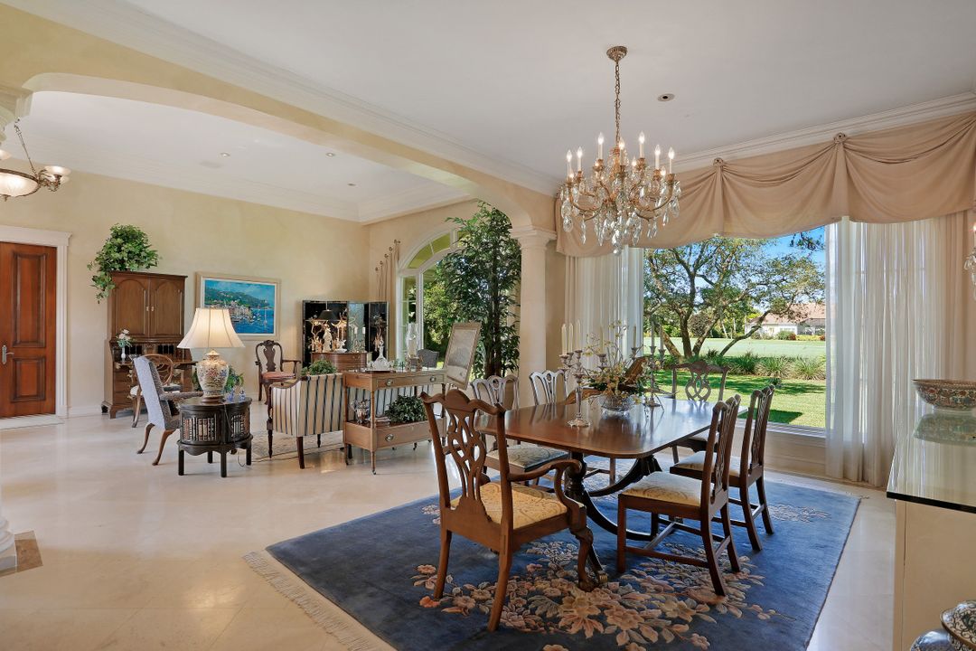 185 Cheshire Way, Naples, FL 34110