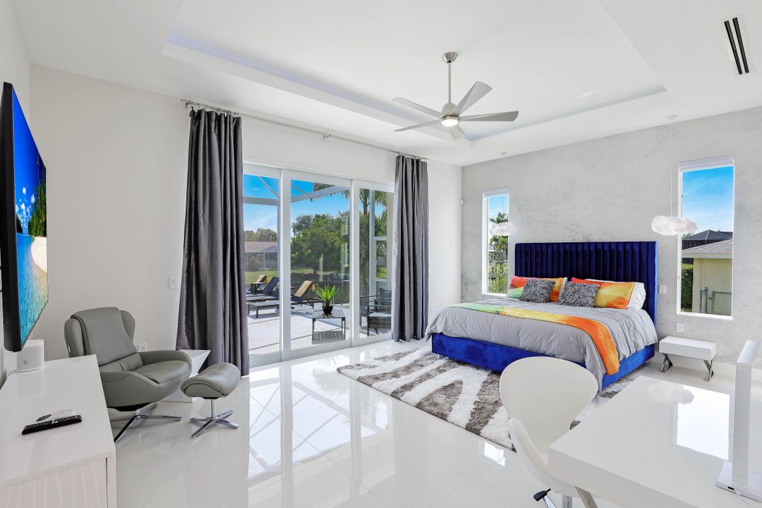 5232 Seminole Ct, Cape Coral, FL 33904